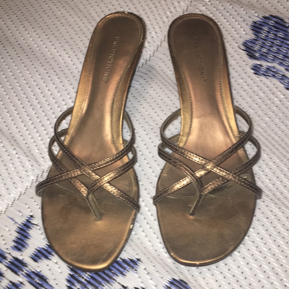 Women’s shoes